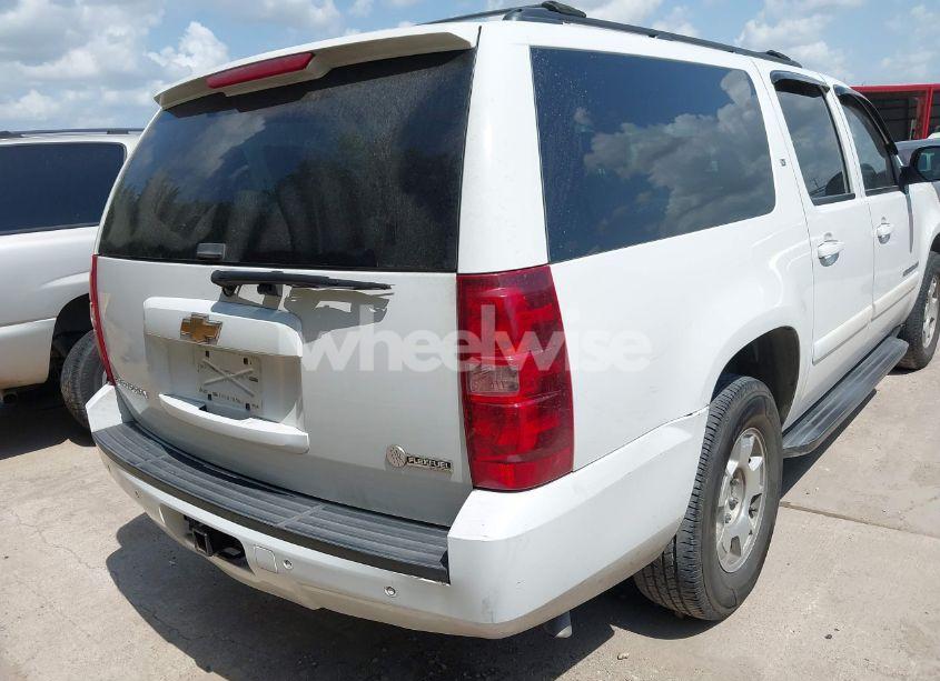 Photo 4 of 2007 Chevrolet Suburban 1500 LT (VIN 3GNFC16027G282217)