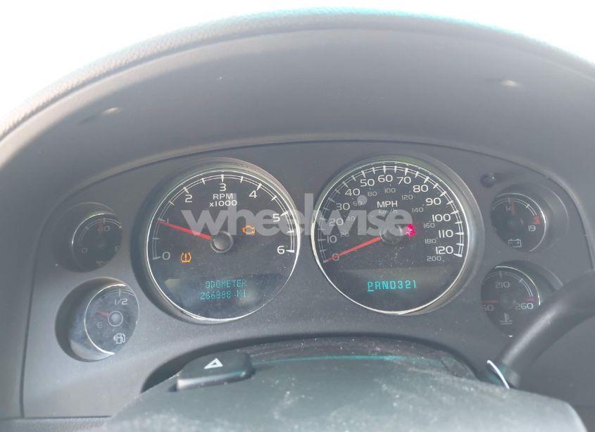 Photo 7 of 2007 Chevrolet Suburban 1500 LT (VIN 3GNFC16027G282217)