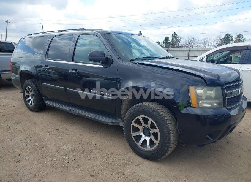 2007 Chevrolet Suburban 1500 LT (VIN 3GNFC16027G286901) main photo