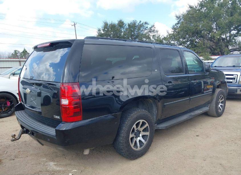 Photo 4 of 2007 Chevrolet Suburban 1500 LT (VIN 3GNFC16027G286901)