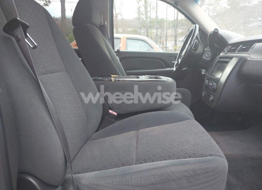 Photo 5 of 2007 Chevrolet Suburban 1500 LS (VIN 3GNFC16027G286929)