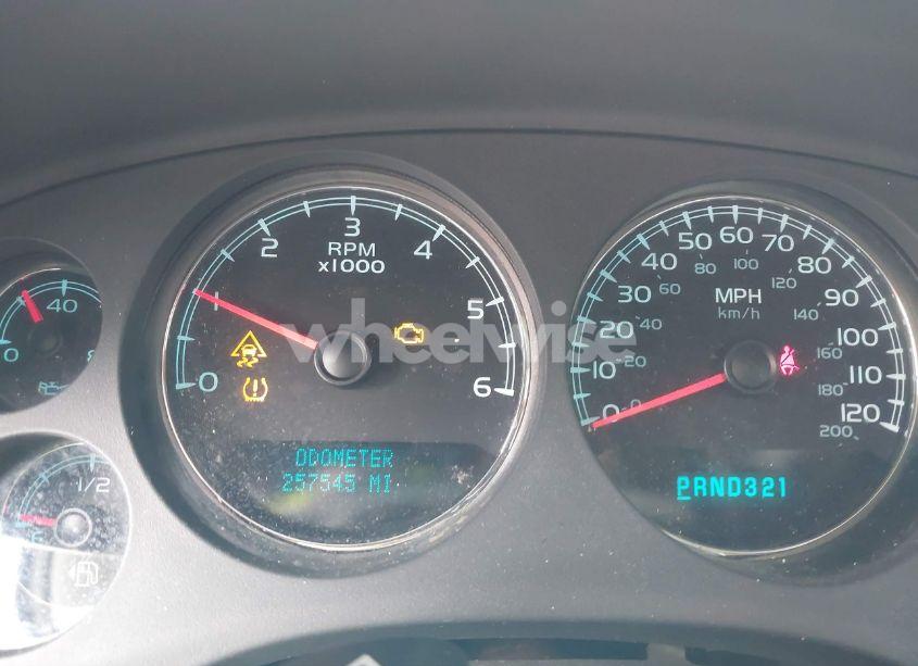 Photo 7 of 2008 Chevrolet Suburban 1500 LT (VIN 3GNFC16028G162063)