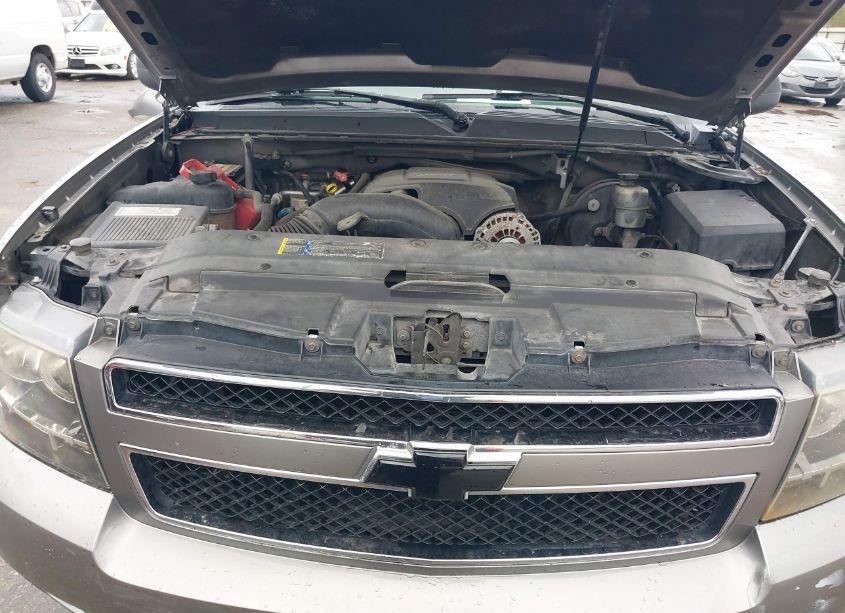 Photo 10 of 2007 Chevrolet Suburban 1500 LTZ (VIN 3GNFC16047G156344)