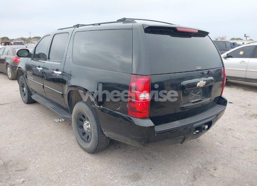Photo 3 of 2008 Chevrolet Suburban 1500 LT (VIN 3GNFC16048G283550)