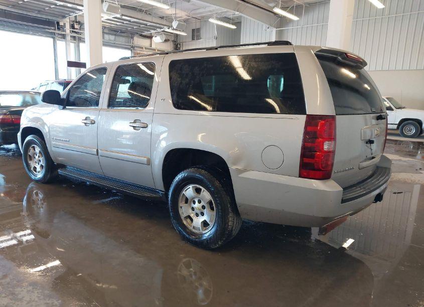 Photo 3 of 2007 Chevrolet Suburban 1500 LT (VIN 3GNFC16057G171533)
