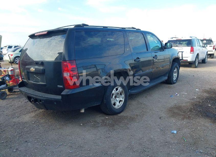 Photo 4 of 2007 Chevrolet Suburban 1500 LT (VIN 3GNFC16057G196996)