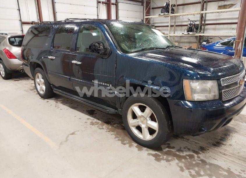2007 Chevrolet Suburban 1500 LTZ (VIN 3GNFC16057G210492) main photo