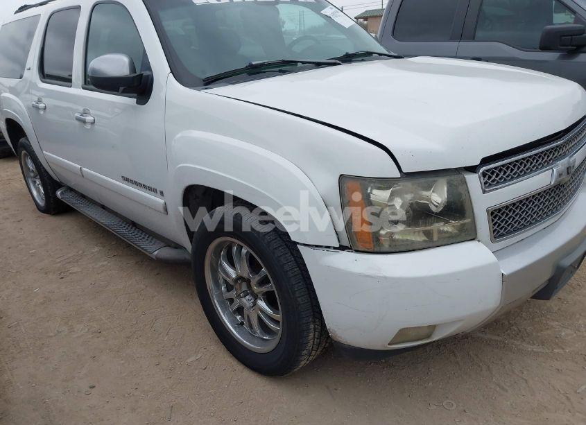 Photo 6 of 2007 Chevrolet Suburban 1500 LT (VIN 3GNFC16057G259028)