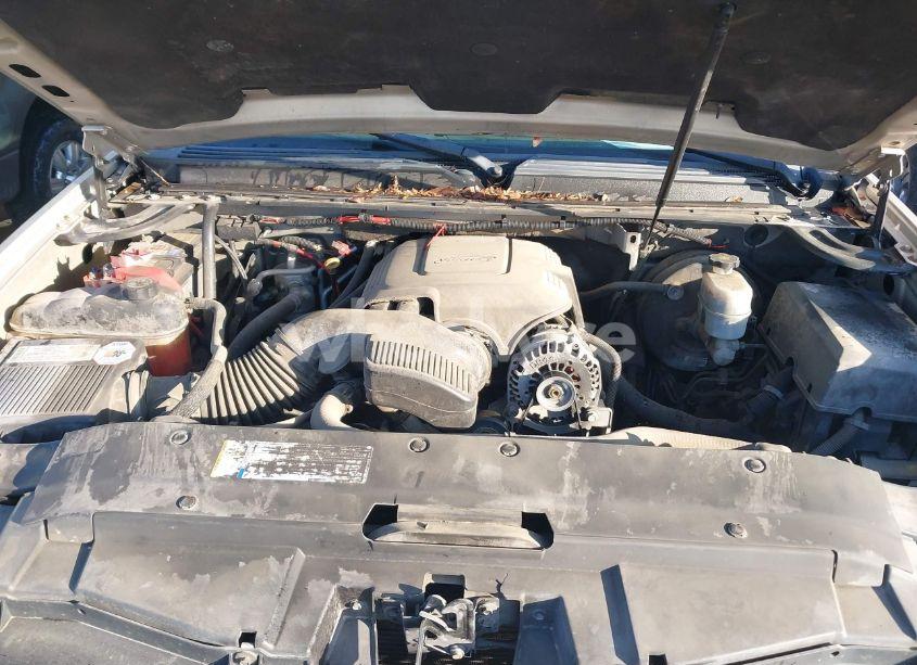 Photo 10 of 2008 Chevrolet Suburban 1500 LT (VIN 3GNFC16058G131809)