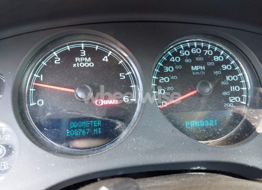 Photo 7 of 2008 Chevrolet Suburban 1500 LT (VIN 3GNFC16058G131809)