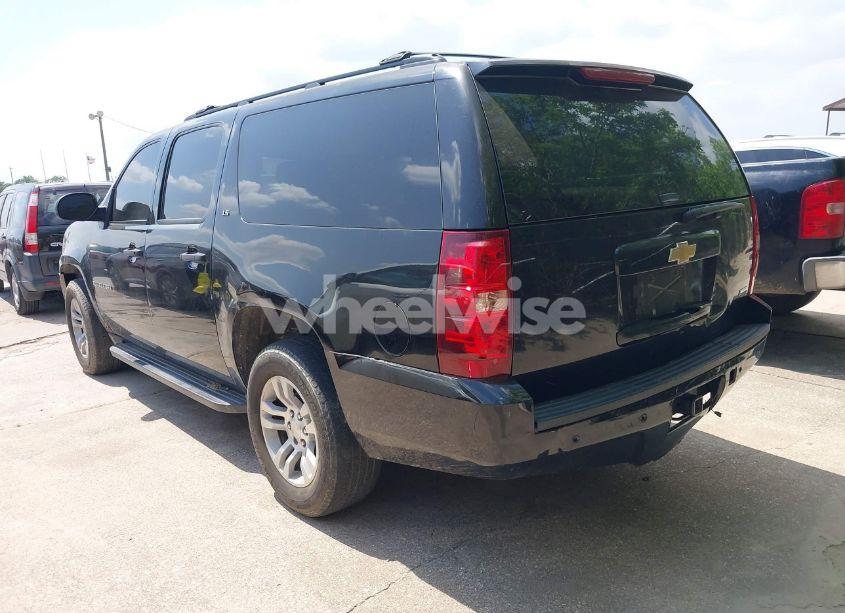 Photo 3 of 2008 Chevrolet Suburban 1500 LS (VIN 3GNFC16058G193730)