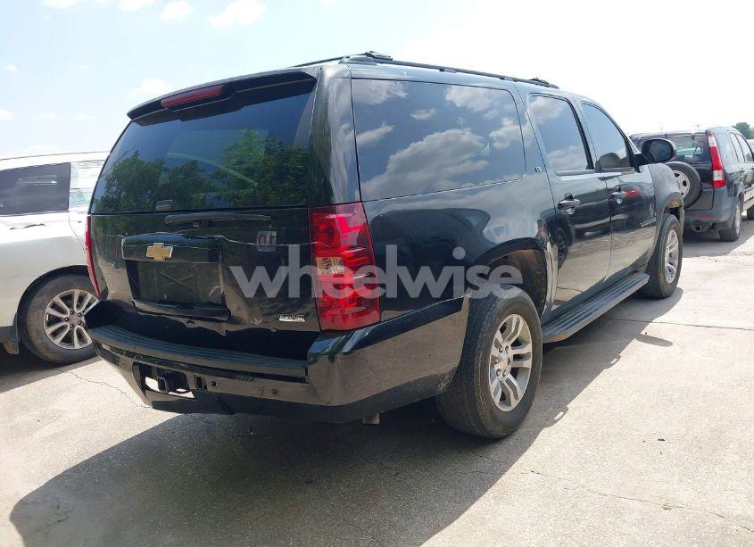 Photo 4 of 2008 Chevrolet Suburban 1500 LS (VIN 3GNFC16058G193730)