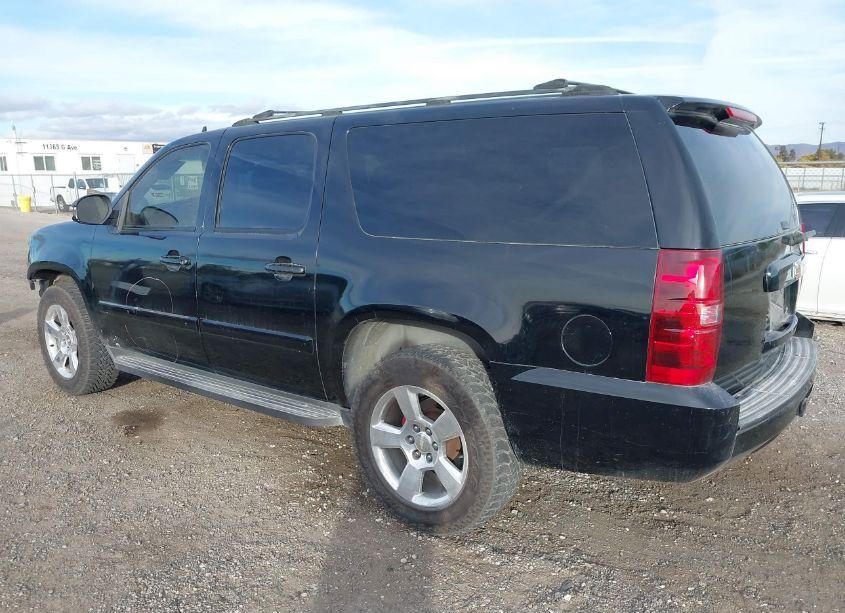 Photo 3 of 2007 Chevrolet Suburban 1500 LT (VIN 3GNFC16067G165000)