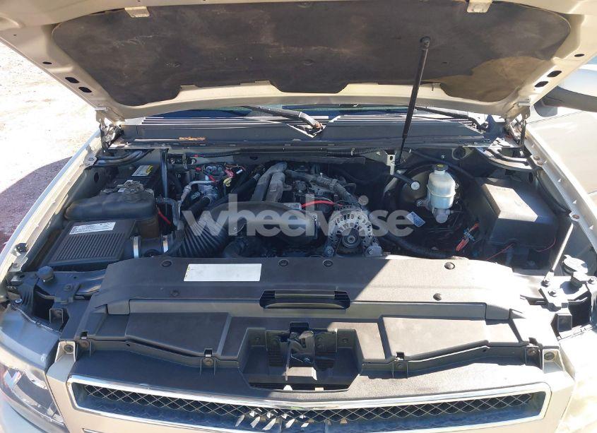 Photo 10 of 2007 Chevrolet Suburban 1500 LT (VIN 3GNFC16067G229701)