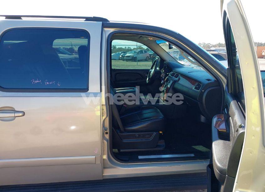 Photo 5 of 2007 Chevrolet Suburban 1500 LT (VIN 3GNFC16067G229701)