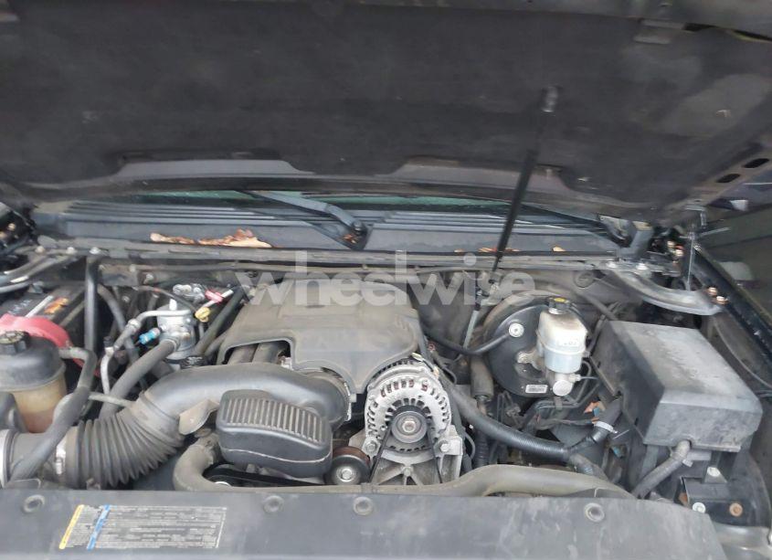 Photo 10 of 2007 Chevrolet Suburban 1500 LT (VIN 3GNFC16067G318779)