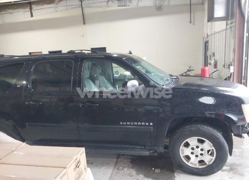 Photo 14 of 2007 Chevrolet Suburban 1500 LT (VIN 3GNFC16067G318779)