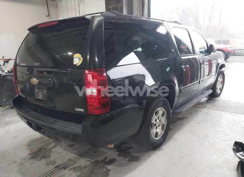 Photo 4 of 2007 Chevrolet Suburban 1500 LT (VIN 3GNFC16067G318779)