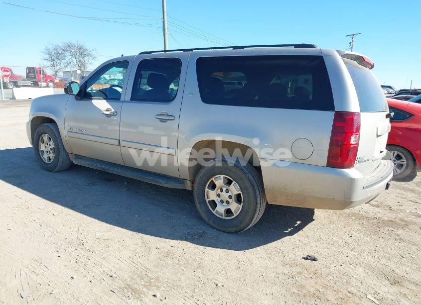 Photo 3 of 2008 Chevrolet Suburban 1500 LT (VIN 3GNFC16068G123248)