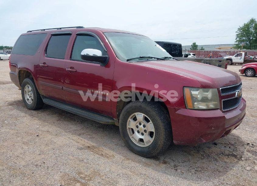 2008 Chevrolet Suburban 1500 LT (VIN 3GNFC16068G126232) main photo