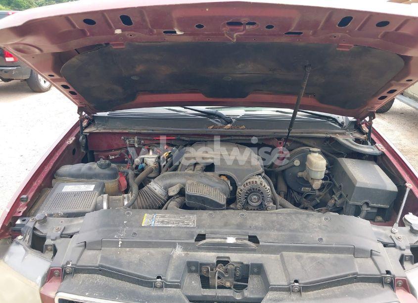 Photo 10 of 2008 Chevrolet Suburban 1500 LT (VIN 3GNFC16068G126232)