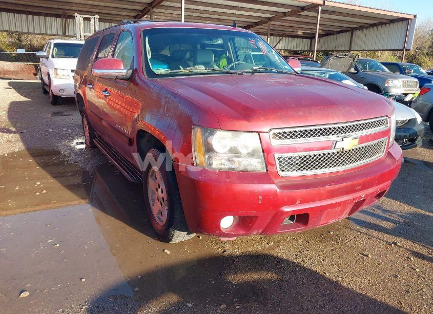 2007 Chevrolet Suburban 1500 LT (VIN 3GNFC16077G140946) main photo