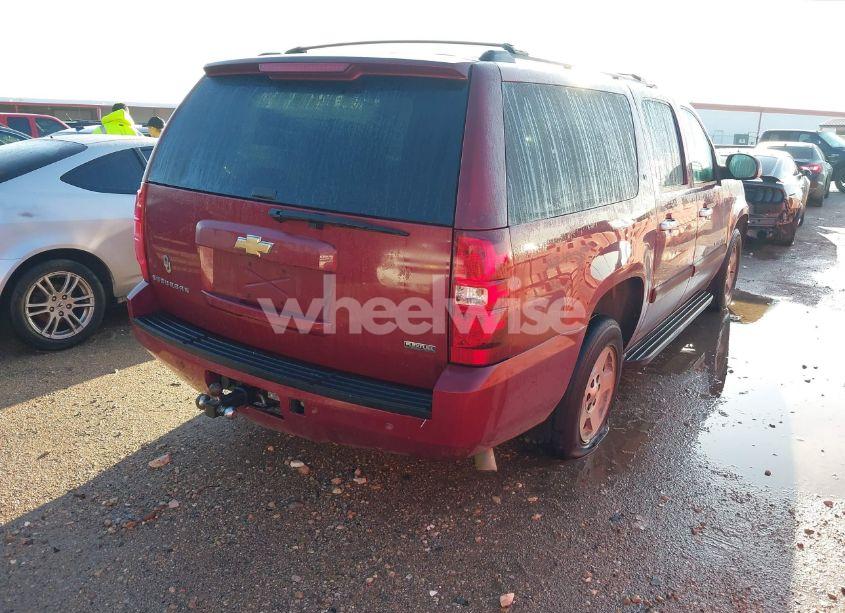 Photo 4 of 2007 Chevrolet Suburban 1500 LT (VIN 3GNFC16077G140946)