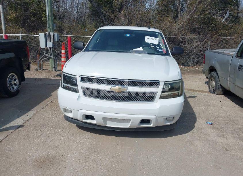 Photo 6 of 2007 Chevrolet Suburban 1500 LT (VIN 3GNFC16077G148495)