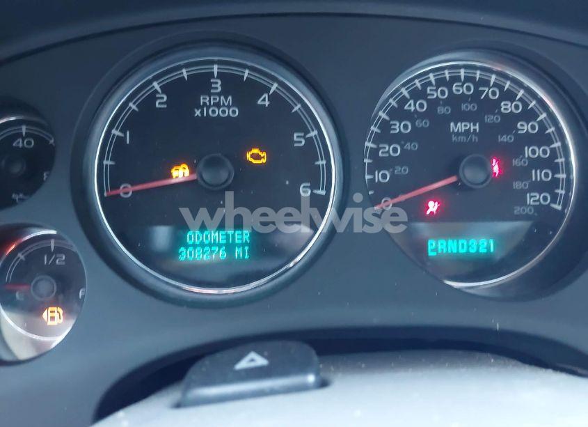 Photo 7 of 2007 Chevrolet Suburban 1500 LT (VIN 3GNFC16077G148495)