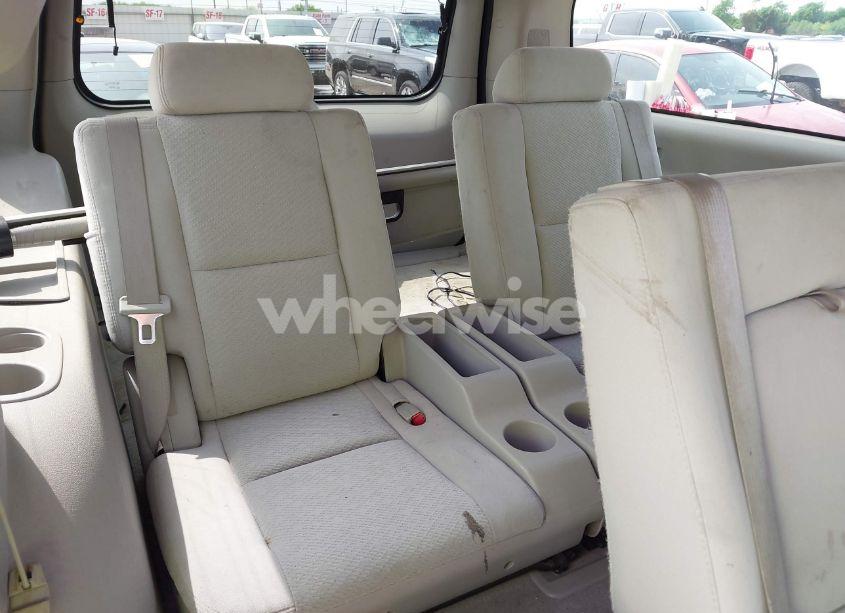 Photo 18 of 2007 Chevrolet Suburban 1500 LT (VIN 3GNFC16077G190746)