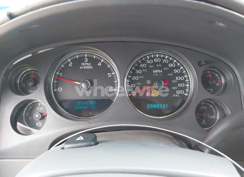 Photo 7 of 2007 Chevrolet Suburban 1500 LT (VIN 3GNFC16077G190746)