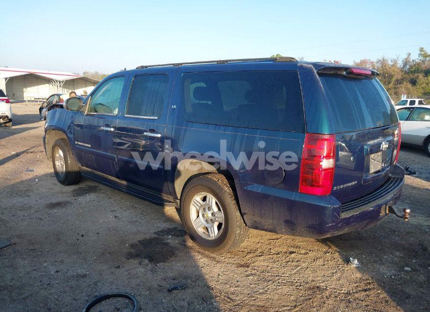 Photo 3 of 2007 Chevrolet Suburban 1500 LS (VIN 3GNFC16077G230369)