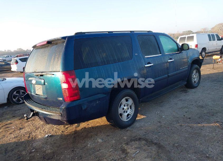 Photo 4 of 2007 Chevrolet Suburban 1500 LS (VIN 3GNFC16077G230369)