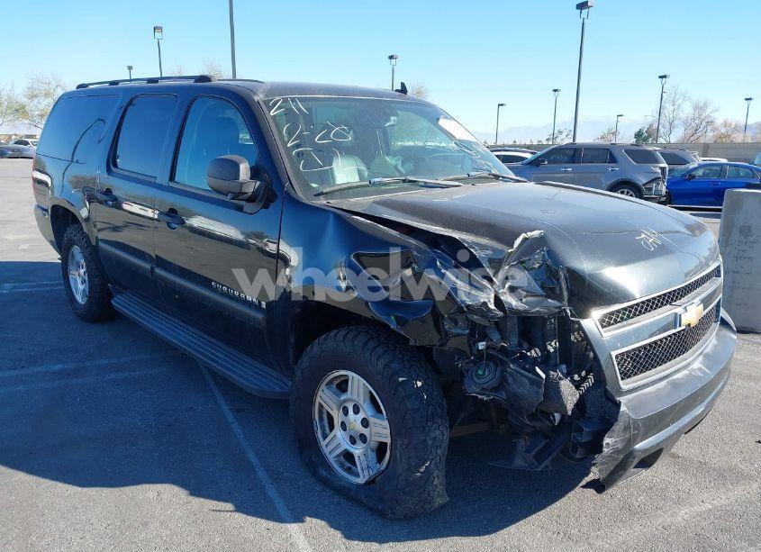 2007 Chevrolet Suburban 1500 LS (VIN 3GNFC16077G248080) main photo