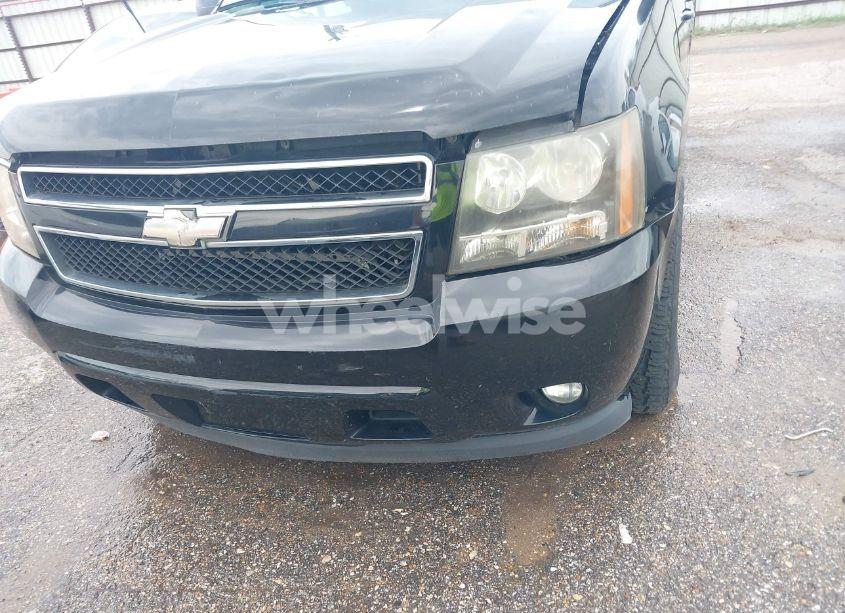 Photo 6 of 2008 Chevrolet Suburban 1500 LT (VIN 3GNFC16078G165475)