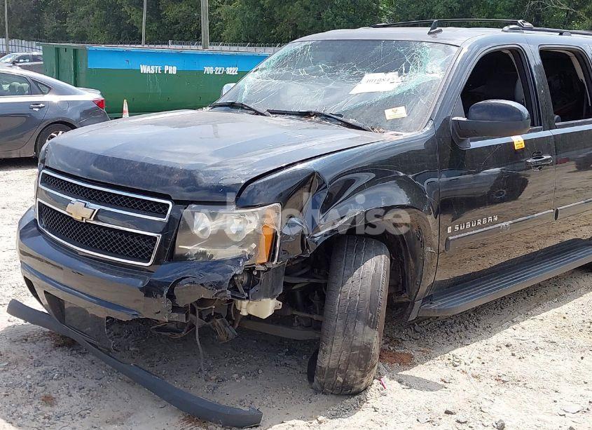 Photo 6 of 2008 Chevrolet Suburban 1500 LT (VIN 3GNFC16088G105205)