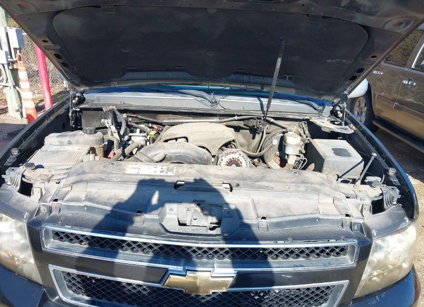 Photo 10 of 2007 Chevrolet Suburban 1500 LT (VIN 3GNFC16097G190280)