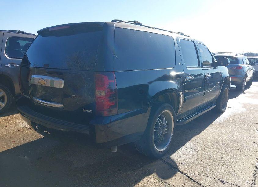 Photo 4 of 2007 Chevrolet Suburban 1500 LT (VIN 3GNFC16097G190280)
