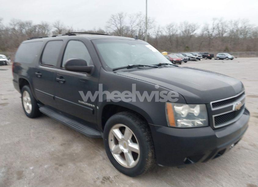 2007 Chevrolet Suburban 1500 LT (VIN 3GNFC16097G191395) main photo