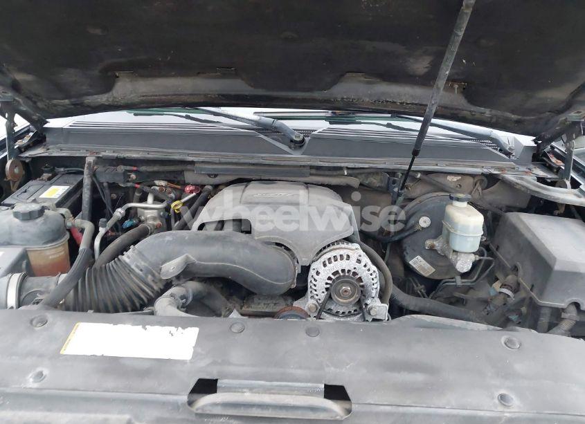 Photo 10 of 2007 Chevrolet Suburban 1500 LT (VIN 3GNFC16097G191395)