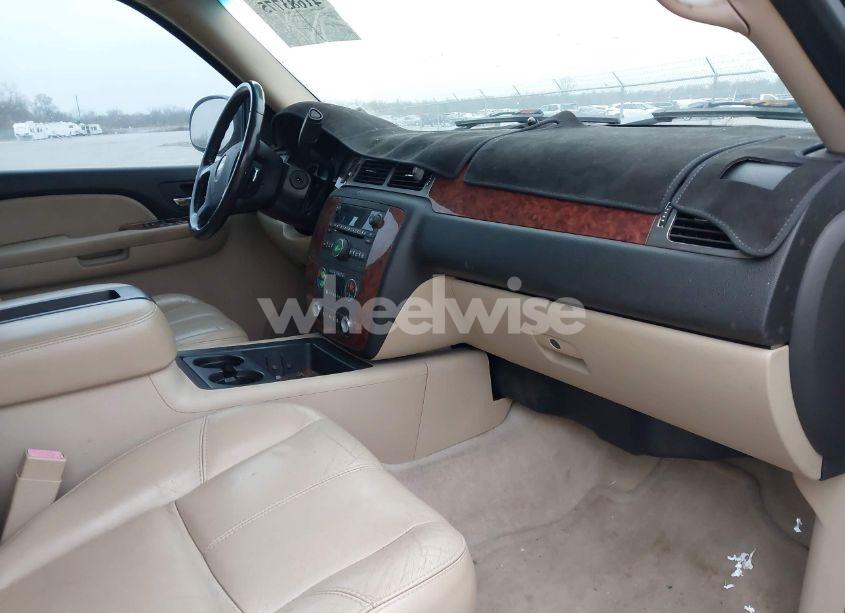 Photo 5 of 2007 Chevrolet Suburban 1500 LT (VIN 3GNFC16097G191395)