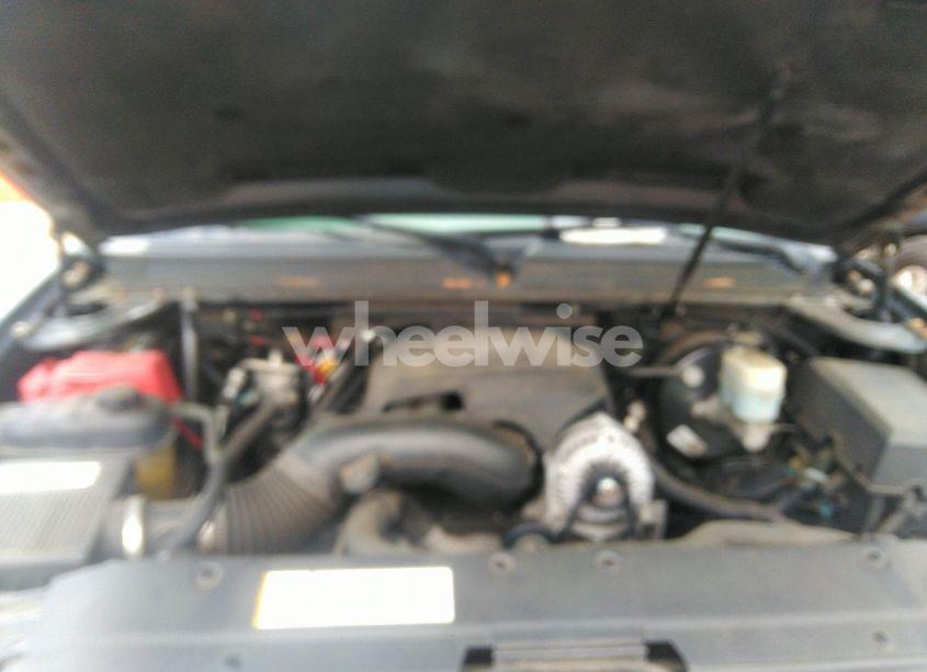 Photo 10 of 2007 Chevrolet Suburban 1500 LT (VIN 3GNFC16097G247674)