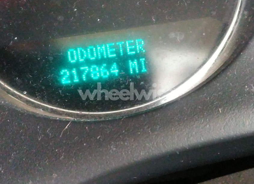 Photo 7 of 2007 Chevrolet Suburban 1500 LT (VIN 3GNFC16097G247674)