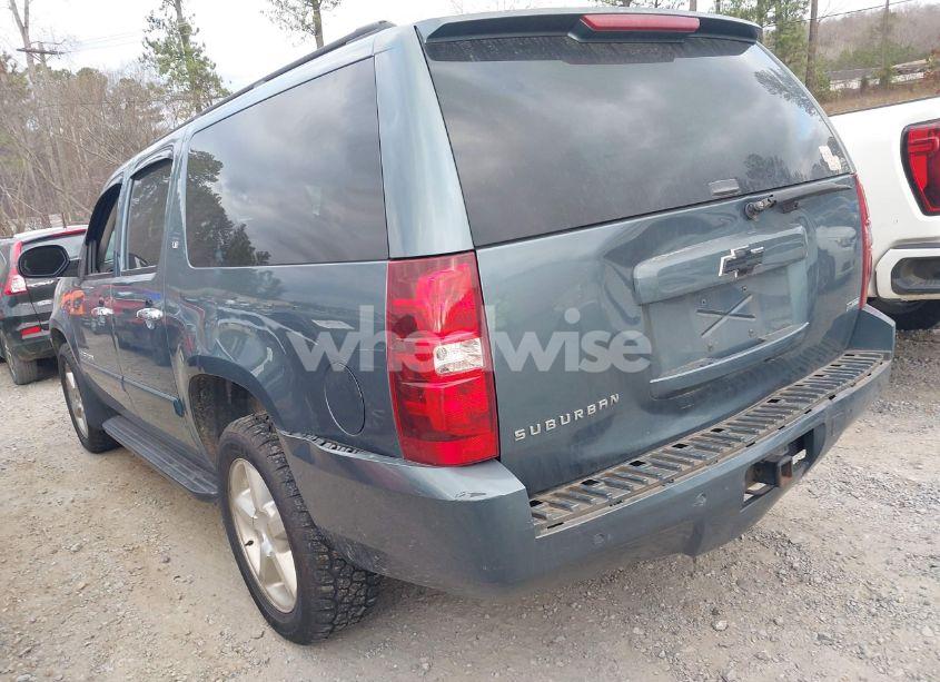 Photo 3 of 2008 Chevrolet Suburban 1500 LT (VIN 3GNFC16098G150346)