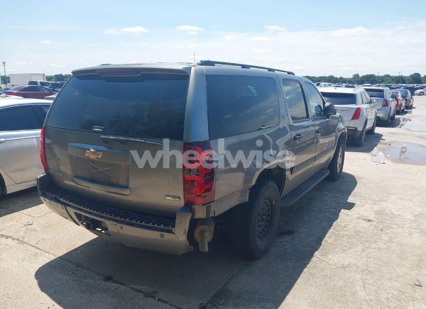 Photo 4 of 2007 Chevrolet Suburban 1500 LS (VIN 3GNFC160X7G317814)