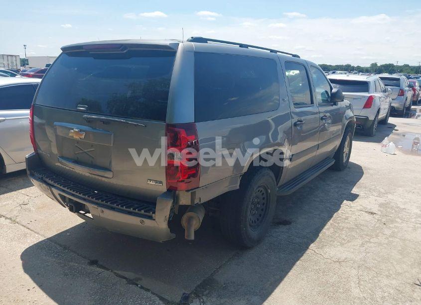 Photo 6 of 2007 Chevrolet Suburban 1500 LS (VIN 3GNFC160X7G317814)