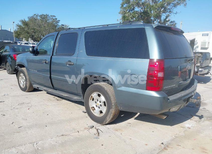 Photo 3 of 2008 Chevrolet Suburban 1500 LS (VIN 3GNFC160X8G162523)