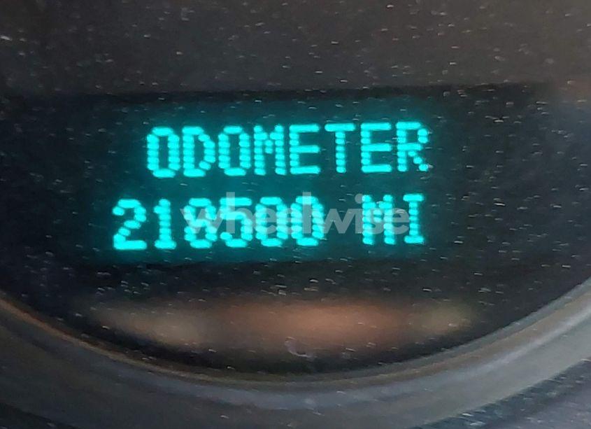 Photo 7 of 2008 Chevrolet Suburban 1500 LT (VIN 3GNFC160X8G196297)