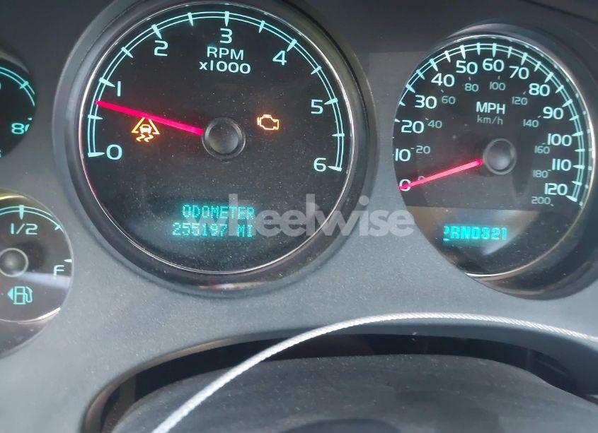 Photo 7 of 2008 Chevrolet Suburban 1500 LTZ (VIN 3GNFC160X8G301260)