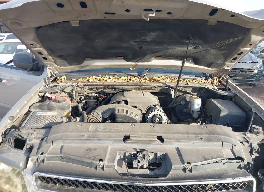 Photo 10 of 2007 Chevrolet Suburban 1500 LS (VIN 3GNFC16J17G306953)